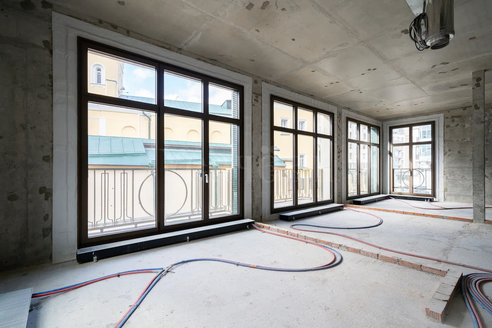 5-комнатная квартира 300 м² в ЖК «Клубный дом Обыденский №1»