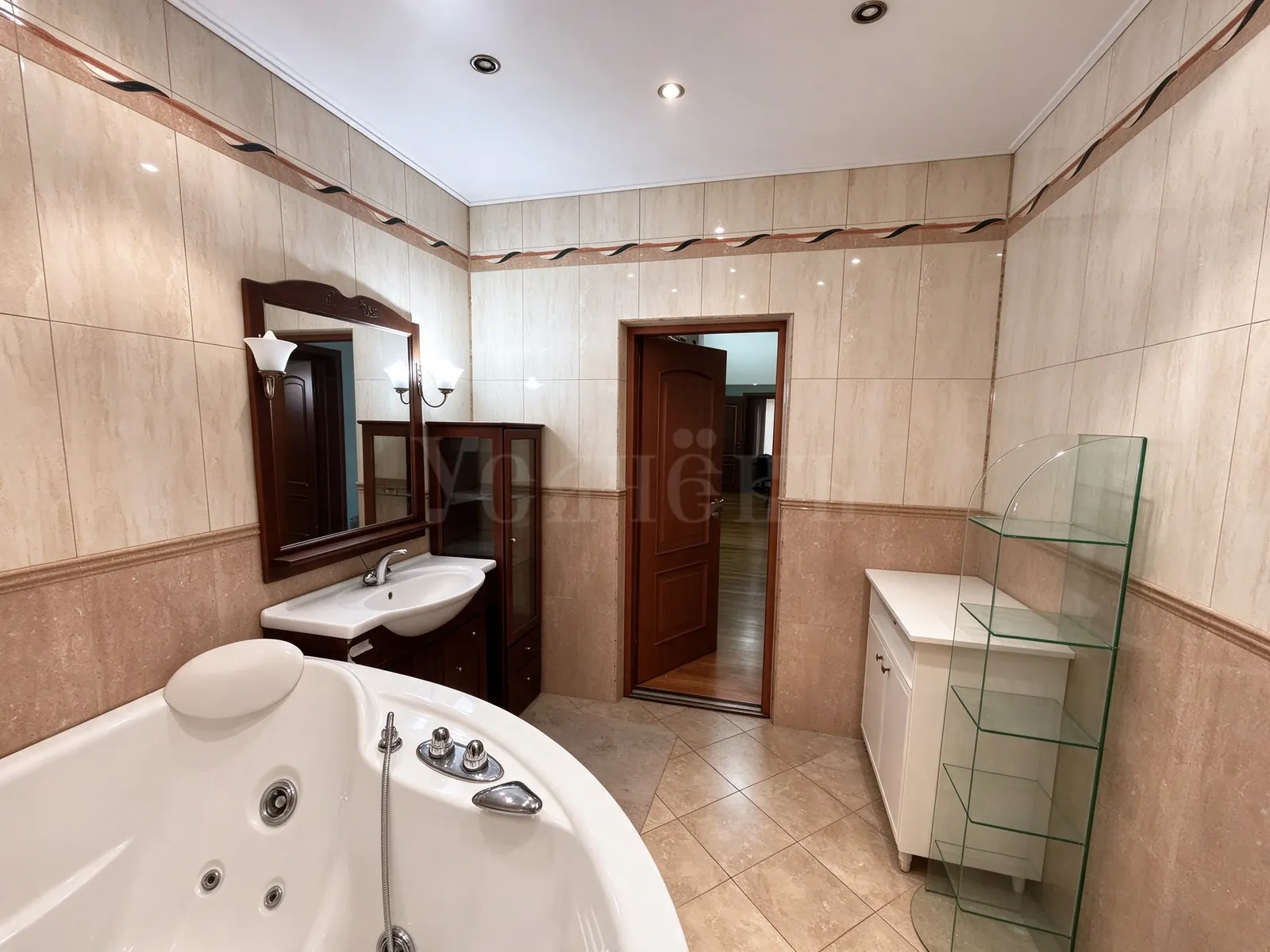 4-комнатная квартира 198,8 м² в ЖК «Солнечный берег»