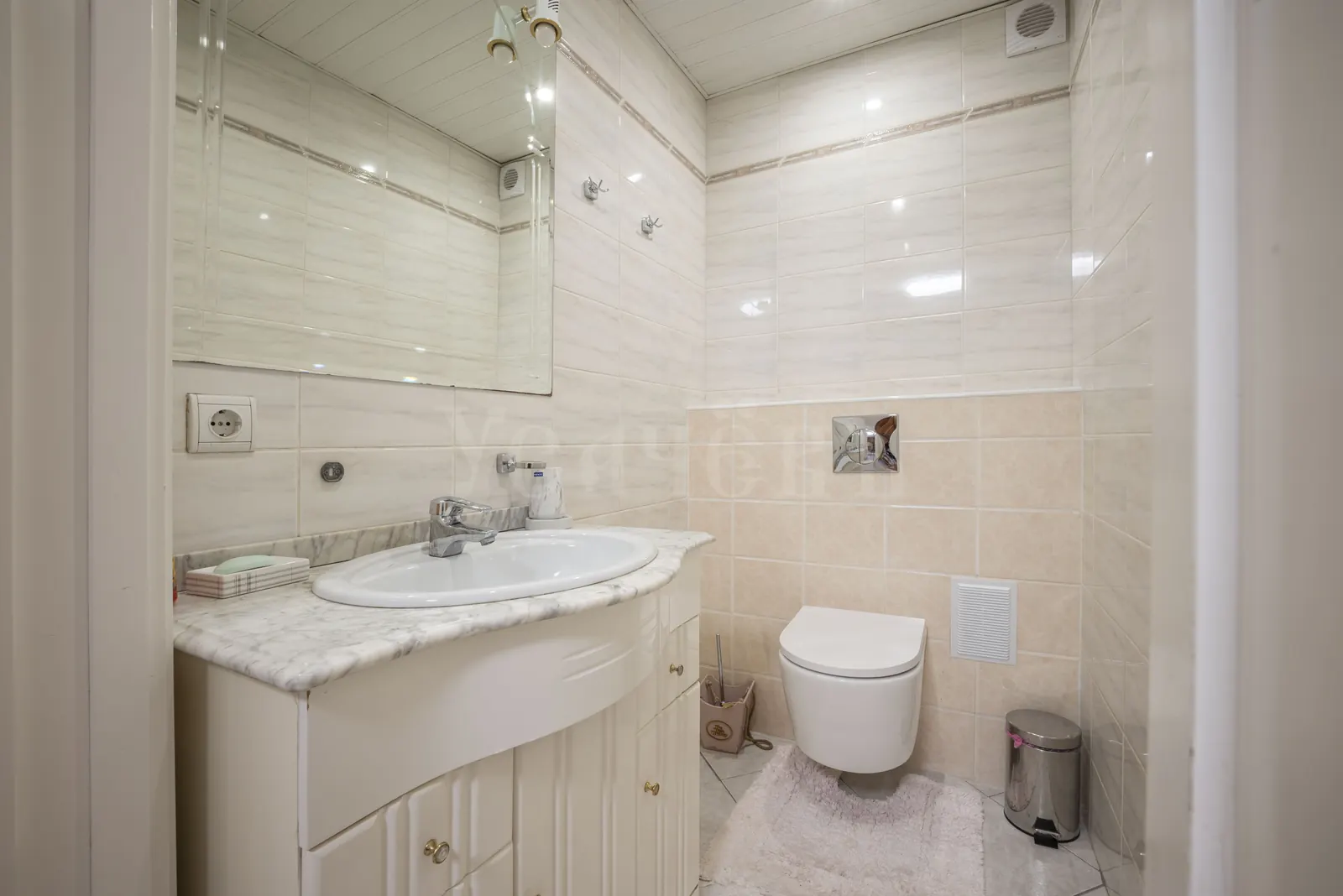 Загородный дом 454,9 м²