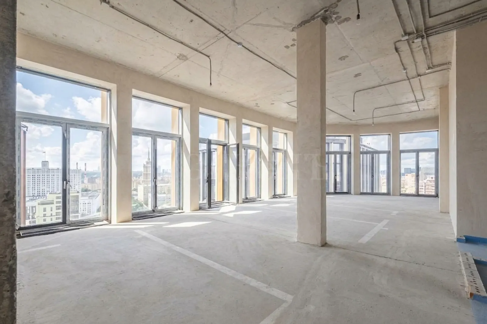 5-комнатная квартира 372,1 м² в ЖК «SkyView»