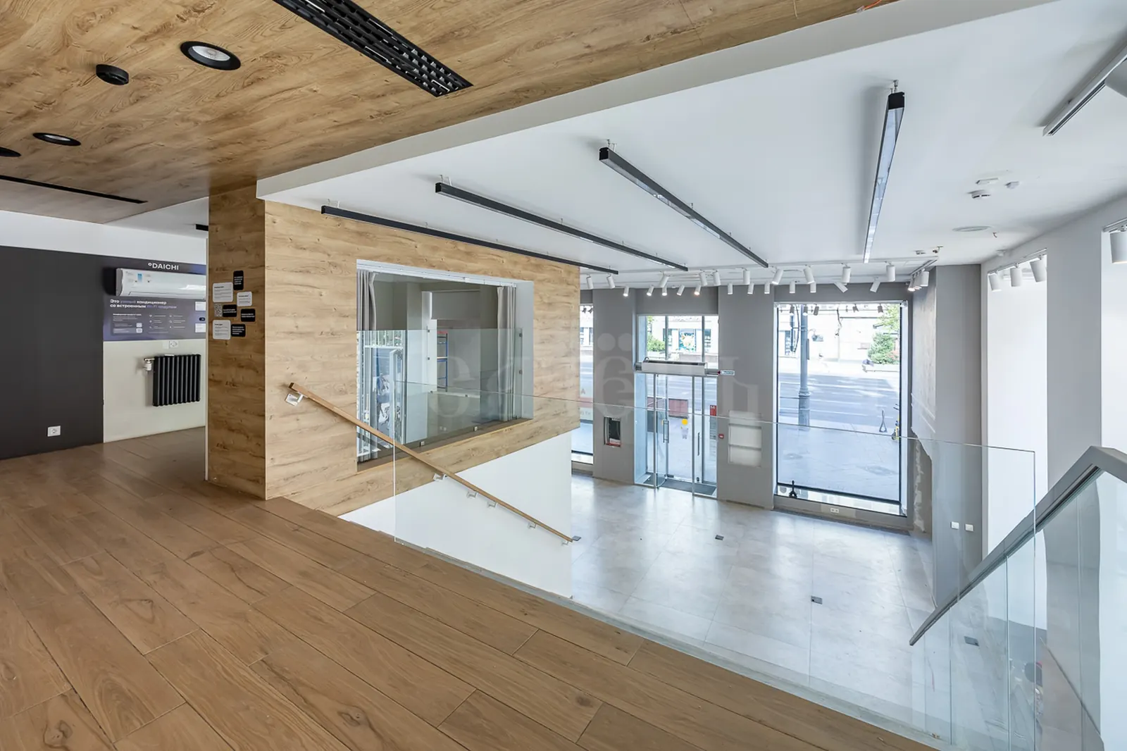 Коммерческое помещение 232 м²