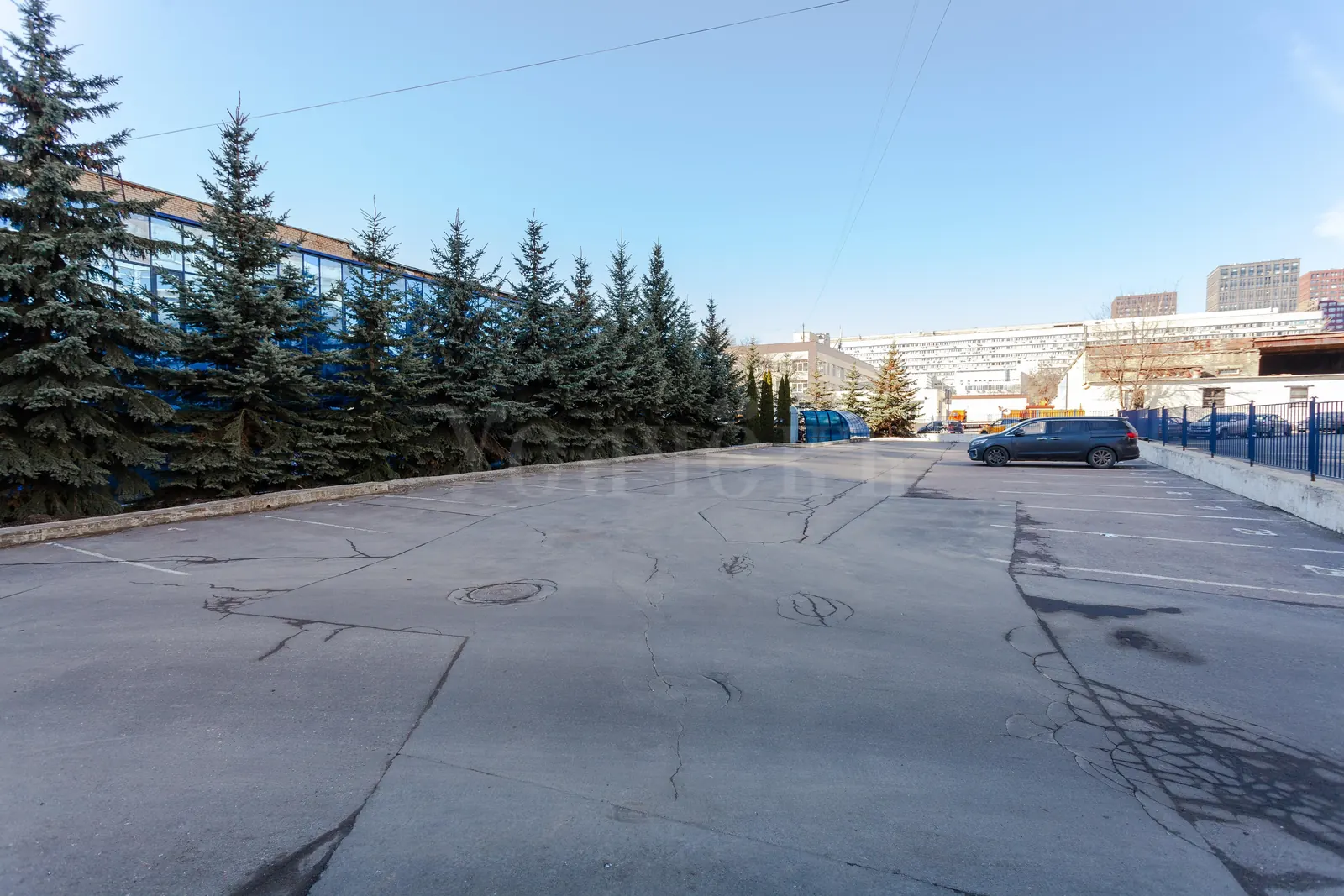 Коммерческое помещение 4 549 м²