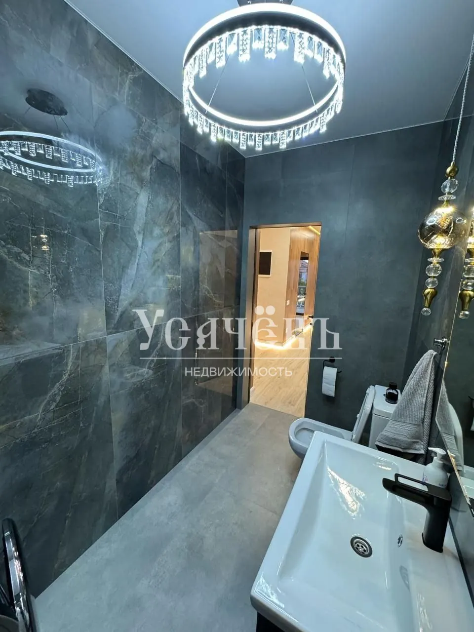 Загородный дом 180 м²