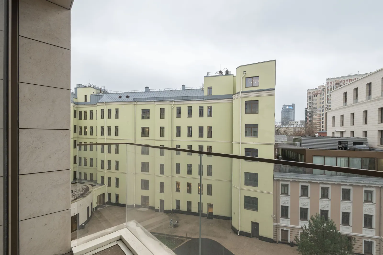 2-комнатная квартира 124,95 м² в ЖК «Полянка/44»