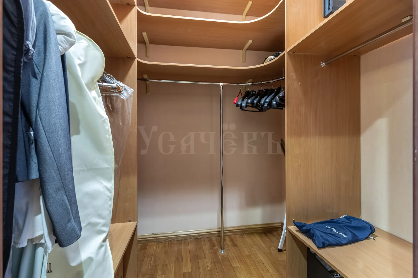 4-комнатная квартира 183,5 м² в районе Москва