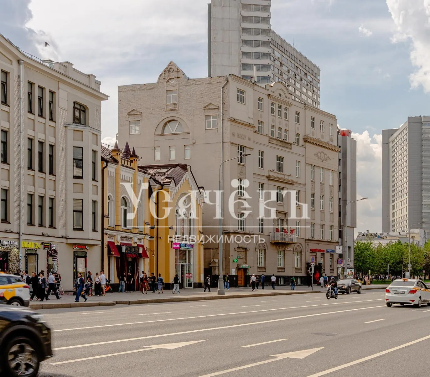 Коммерческое помещение 718,3 м²