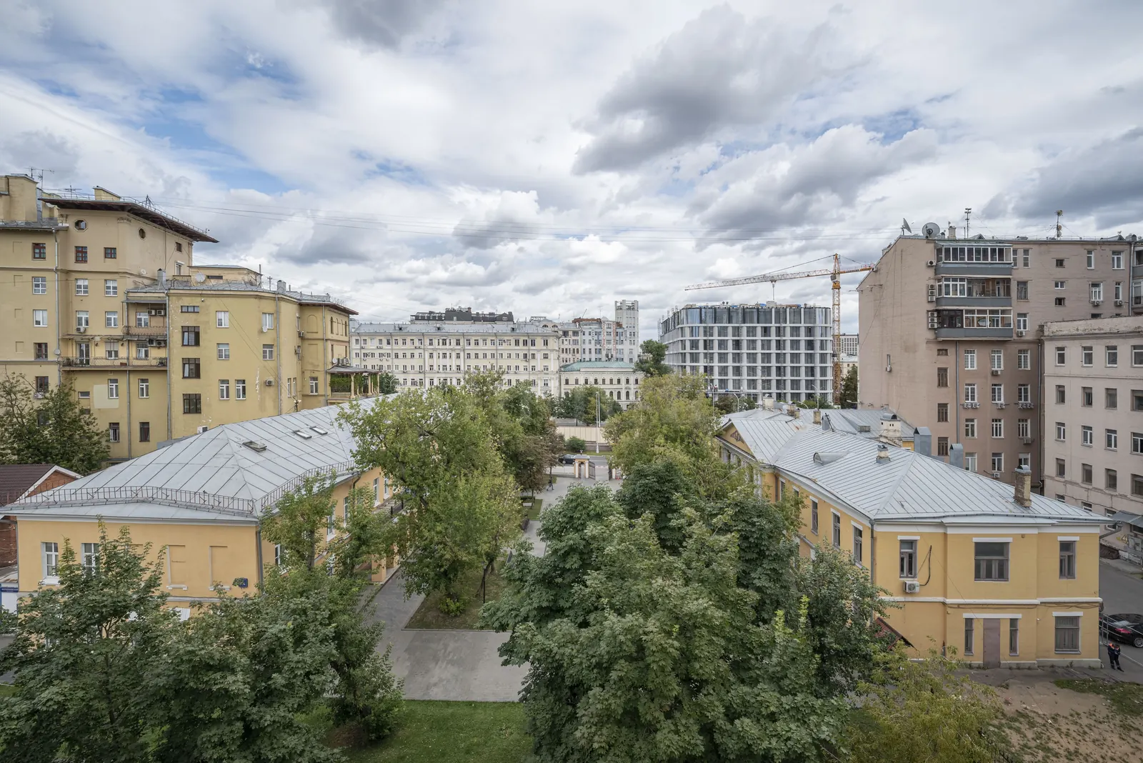 2-комнатная квартира 77,4 м² в ЖК «De Luxe квартал апартаментов Театральный Дом»
