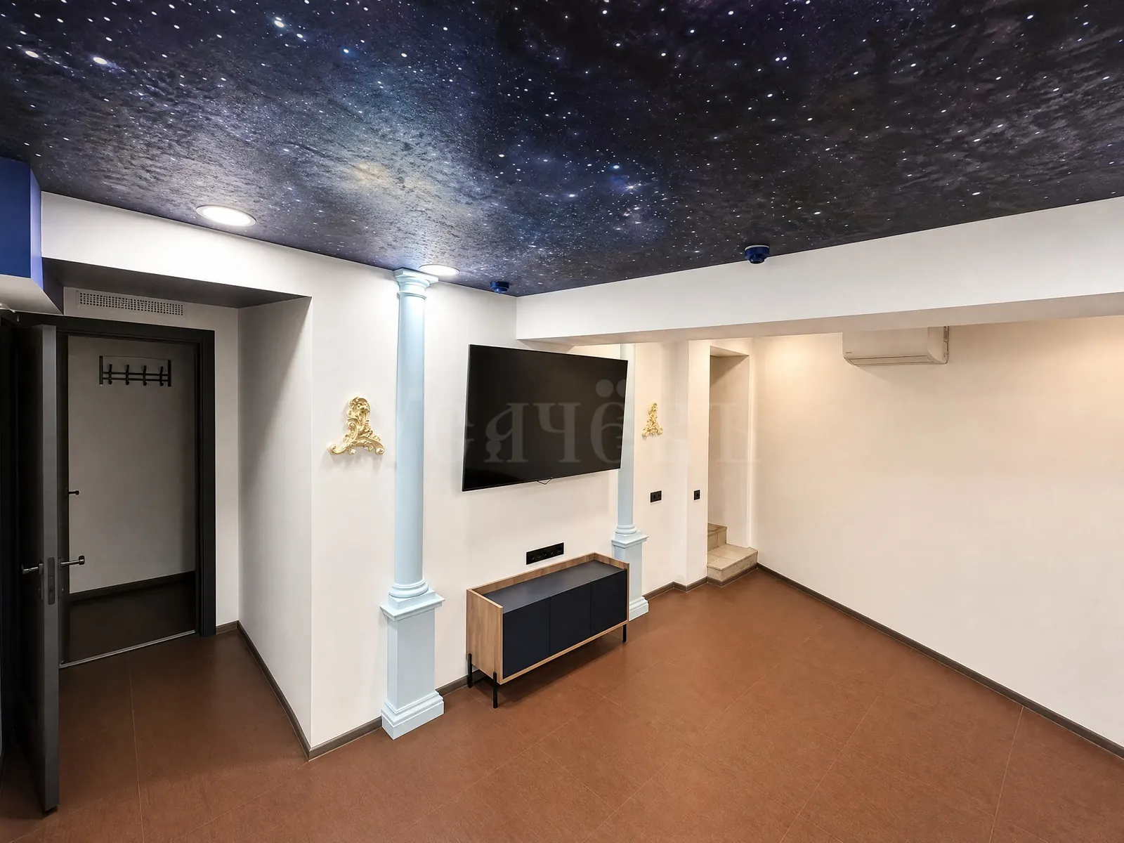 Коммерческое помещение 328 м²