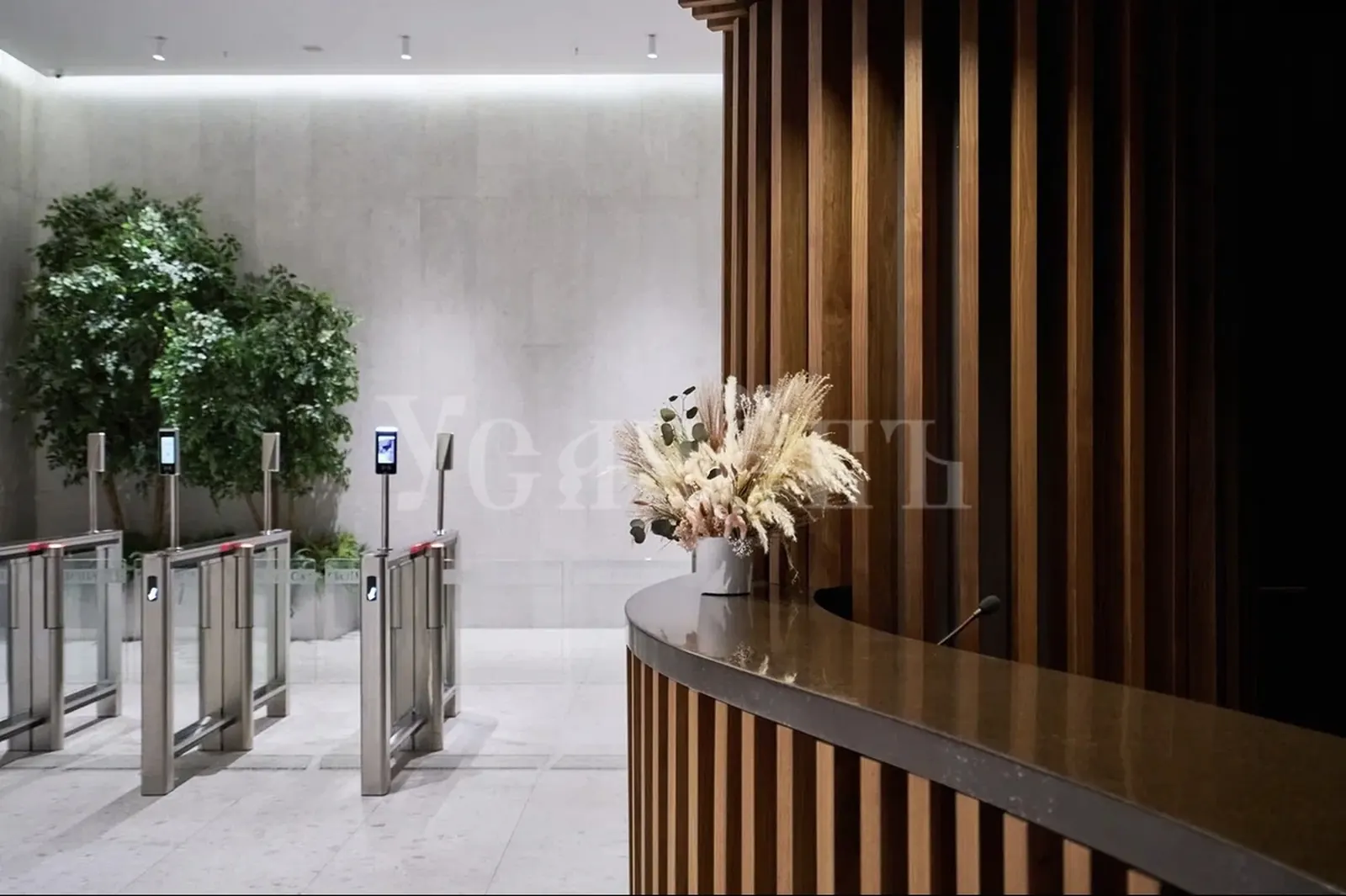 Коммерческое помещение 371 м² в ЖК «БЦ Botanica»
