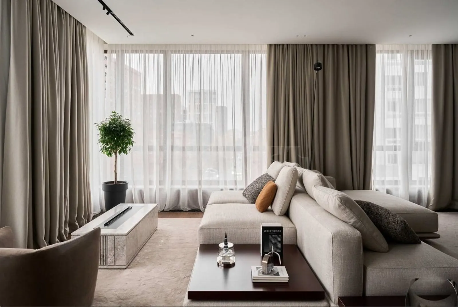 4-комнатная квартира 199,5 м² в ЖК «Фьюжн парк»