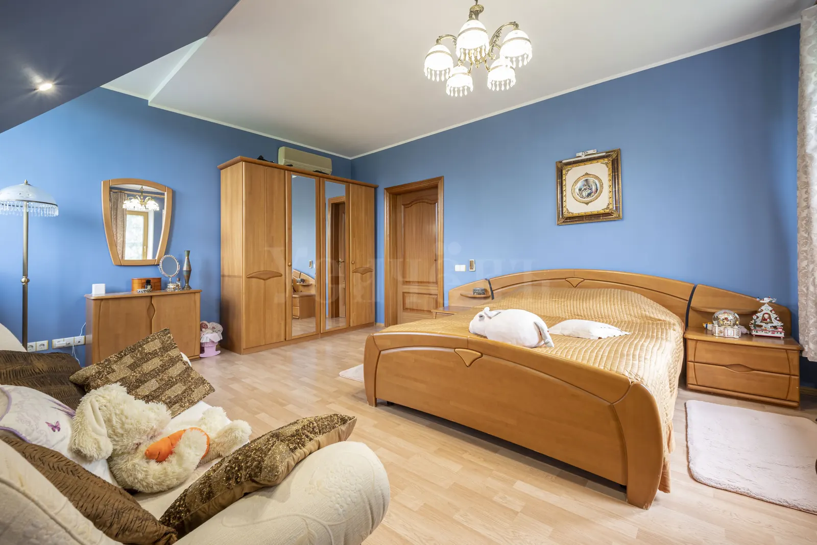 Загородный дом 454,9 м²