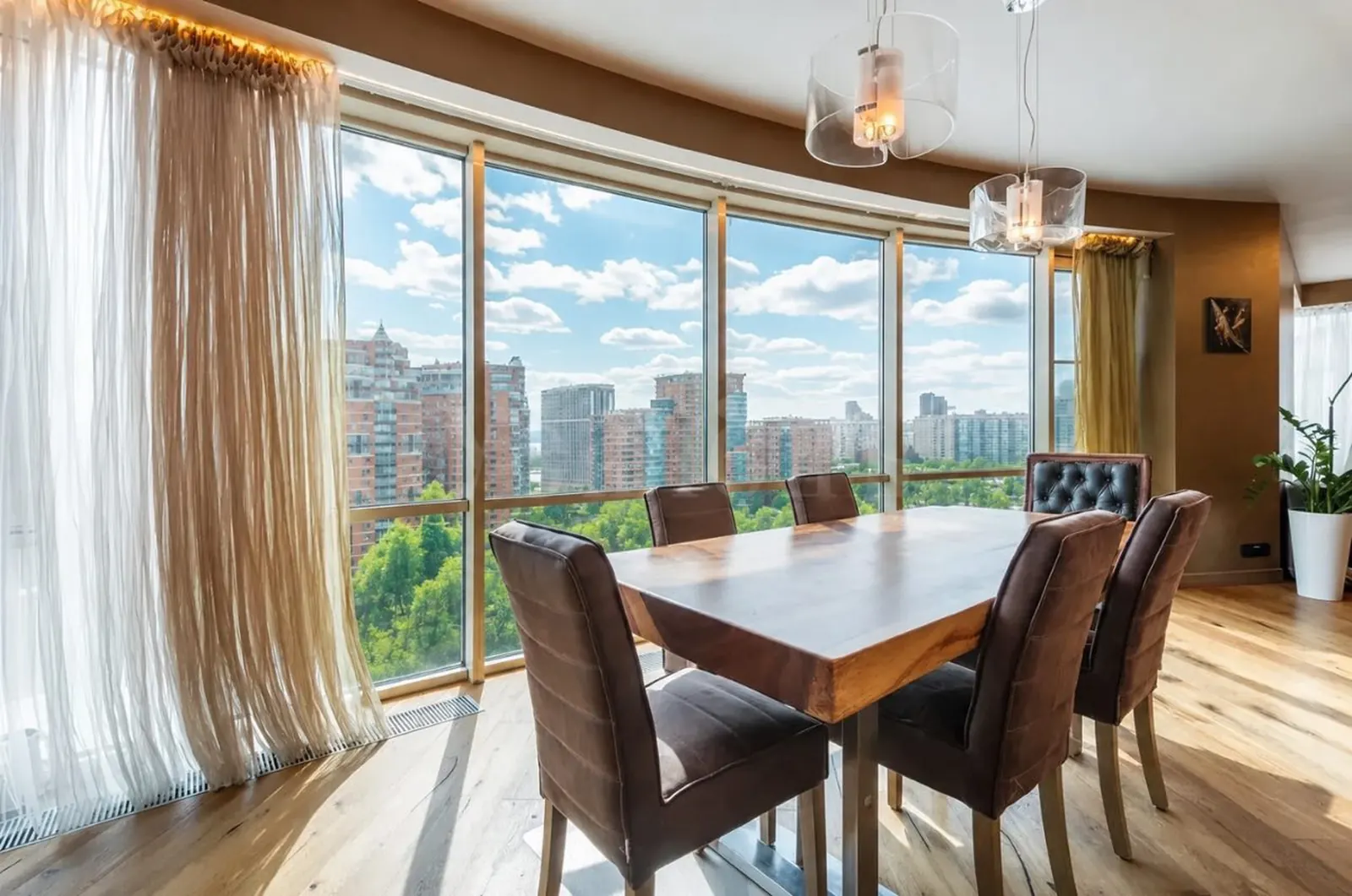 4-комнатная квартира 156,4 м² в ЖК «Миракс Парк»
