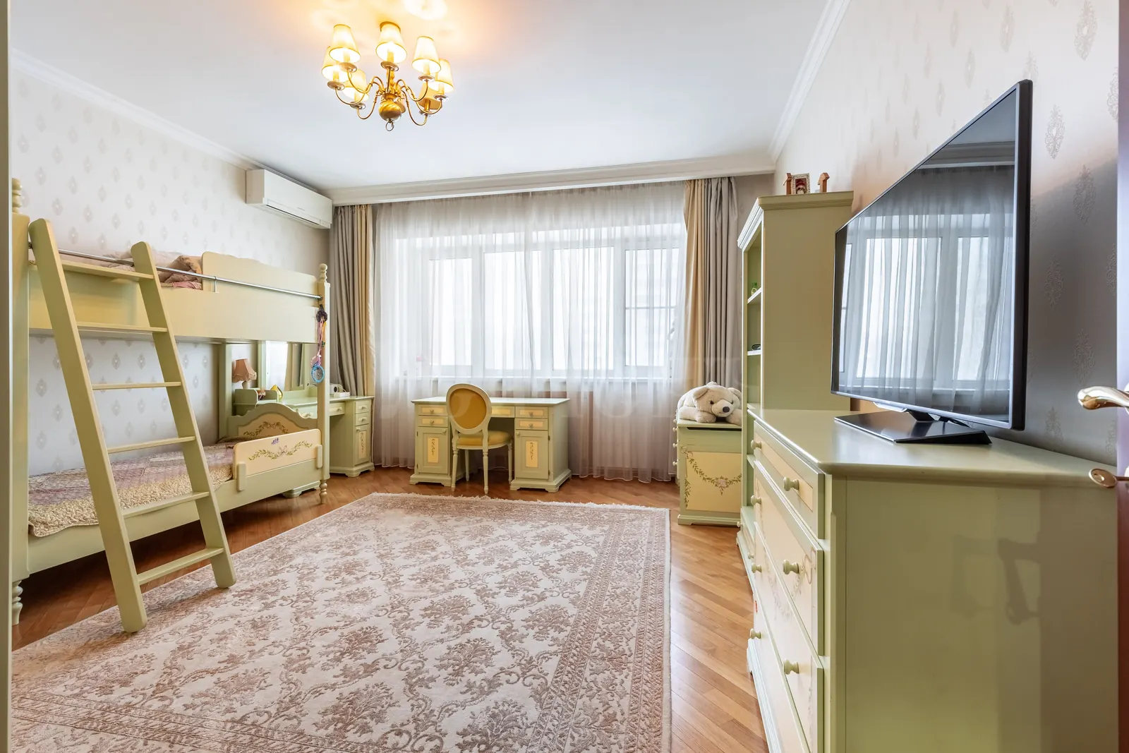 4-комнатная квартира 183,5 м² в районе Москва