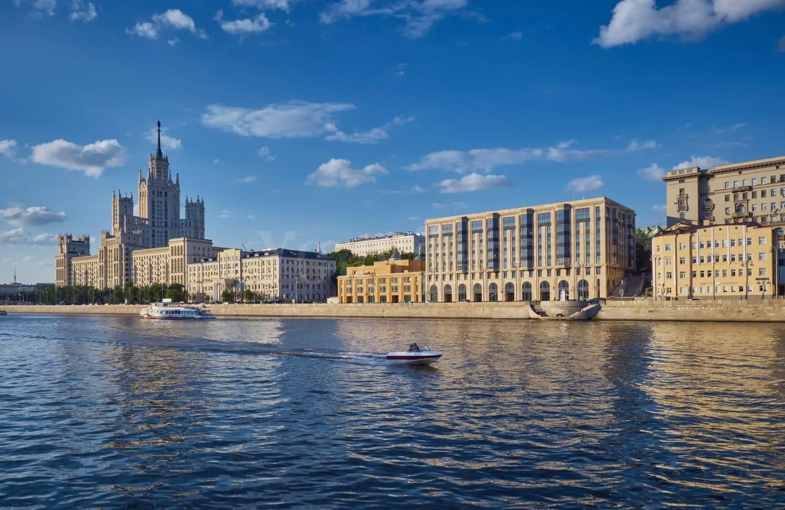 Квартира 452,6 м² в ЖК «Симфония набережных»