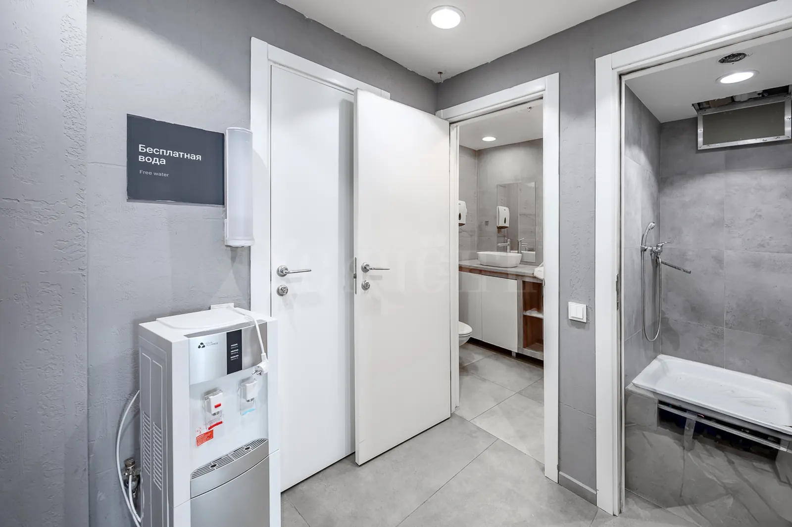 Коммерческое помещение 232 м²