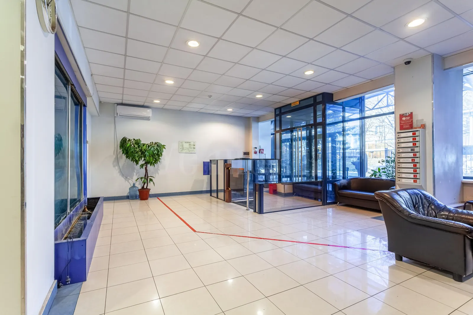 Коммерческое помещение 4 549 м²