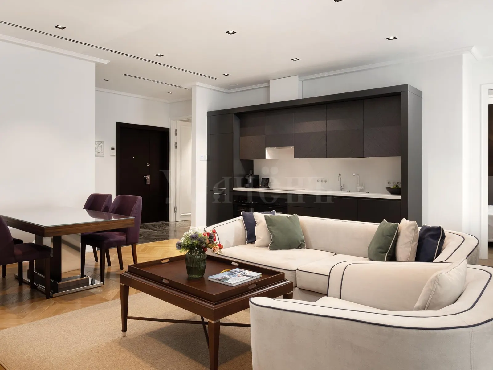 1-комнатная квартира 81 м²