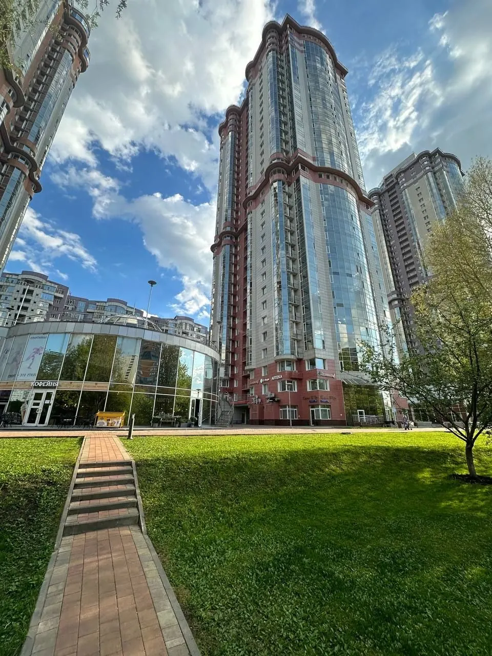 Коммерческое помещение 137 м² в ЖК «Миракс Парк»