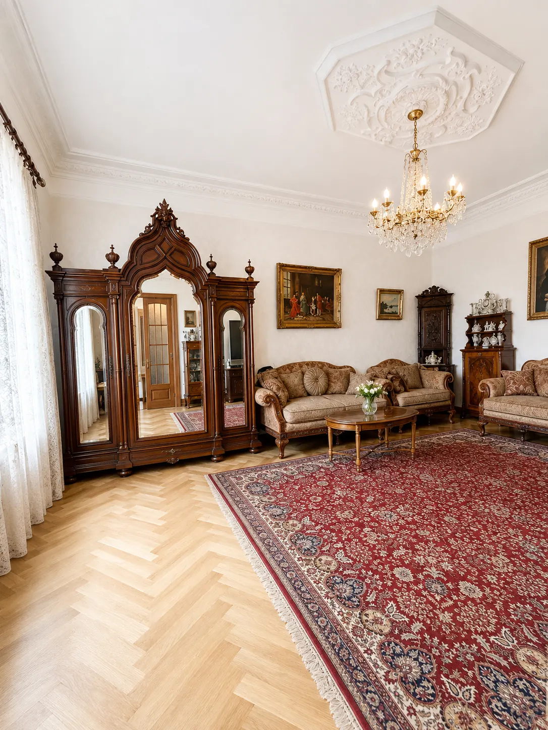 Квартира 312,7 м²
