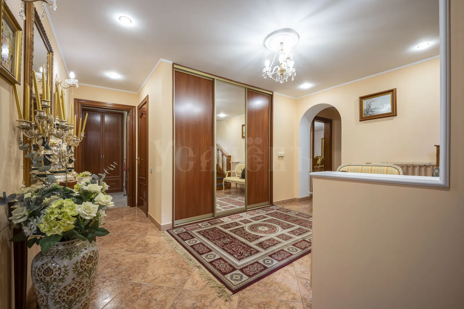 Загородный дом 454,9 м²