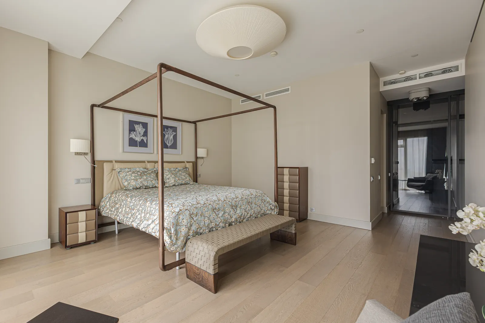 3-комнатная квартира 190 м² в ЖК «Город Столиц»