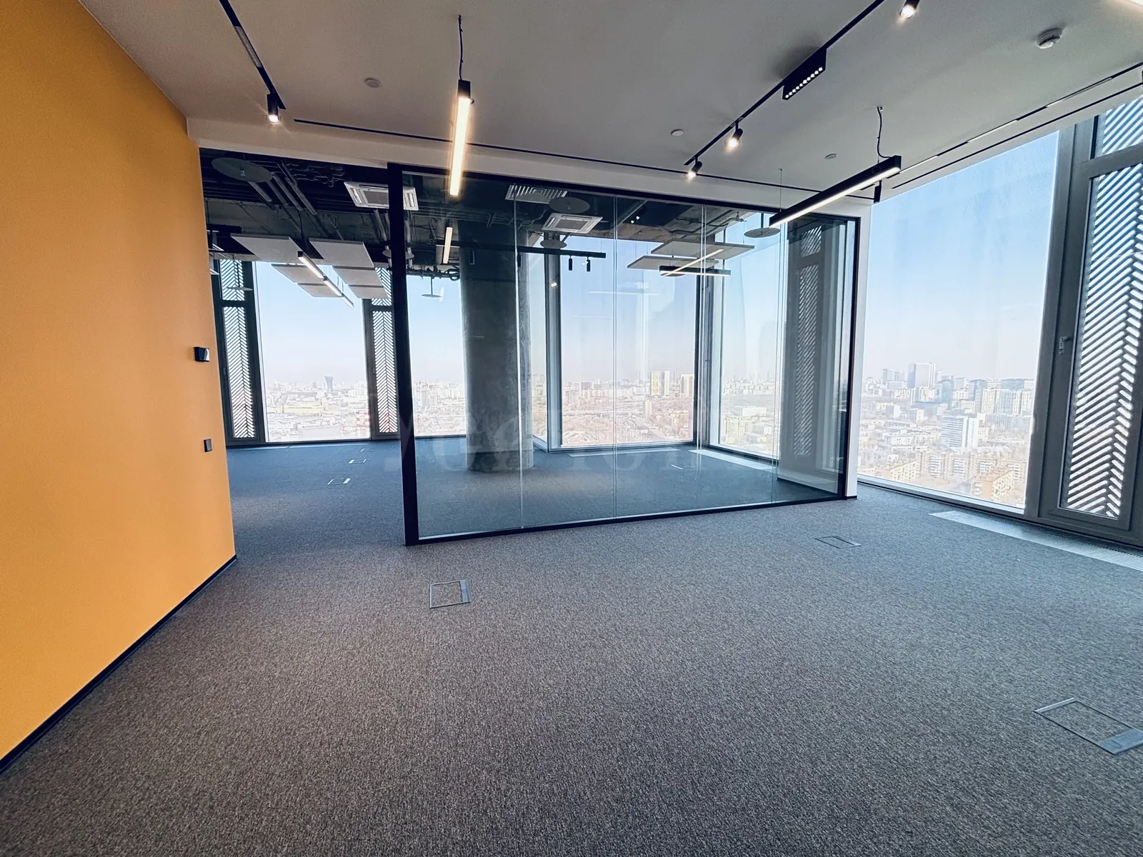 Коммерческое помещение 339,7 м² в ЖК «I-City»