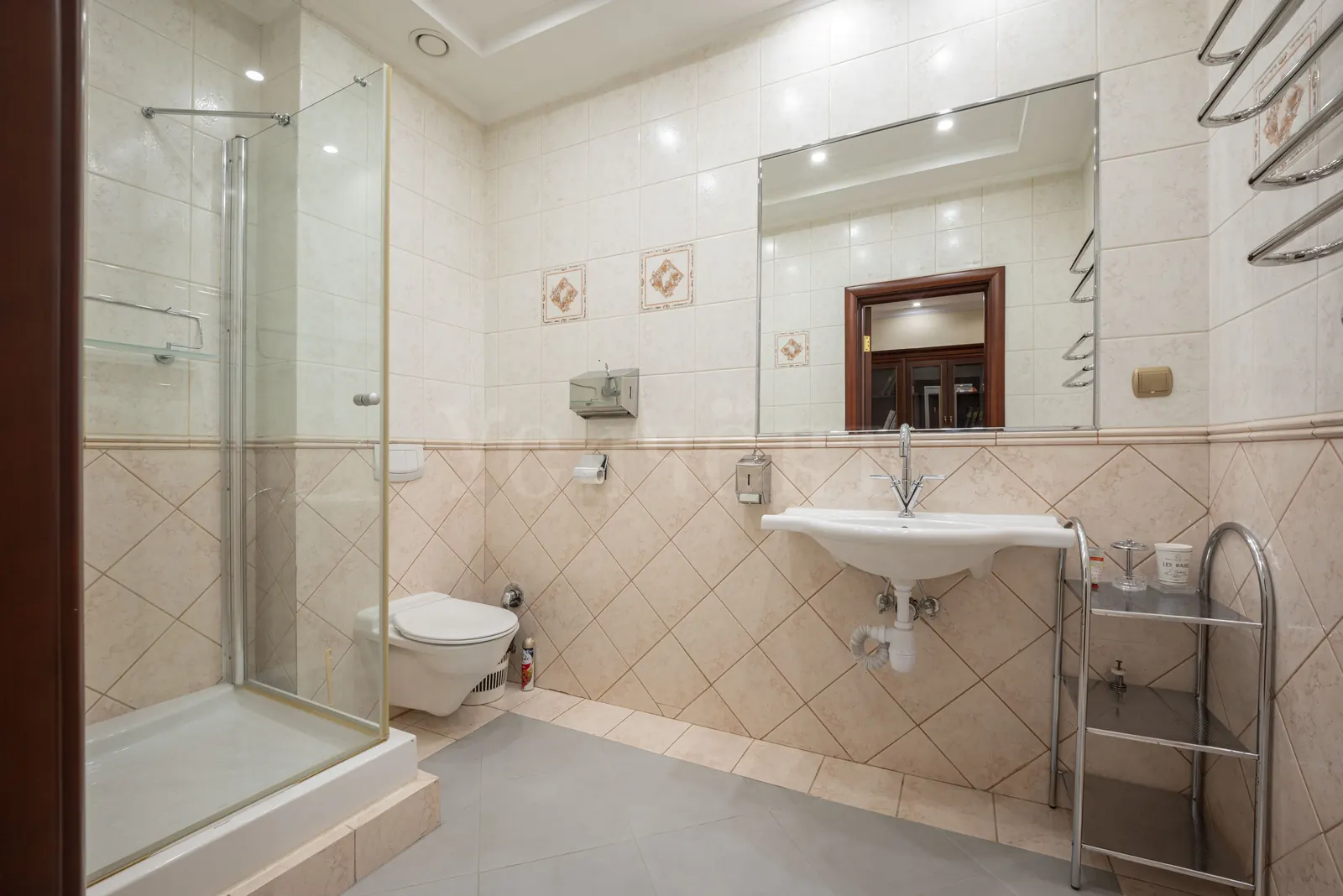 Коммерческое помещение 297 м² в ЖК «Дом в Хамовниках»