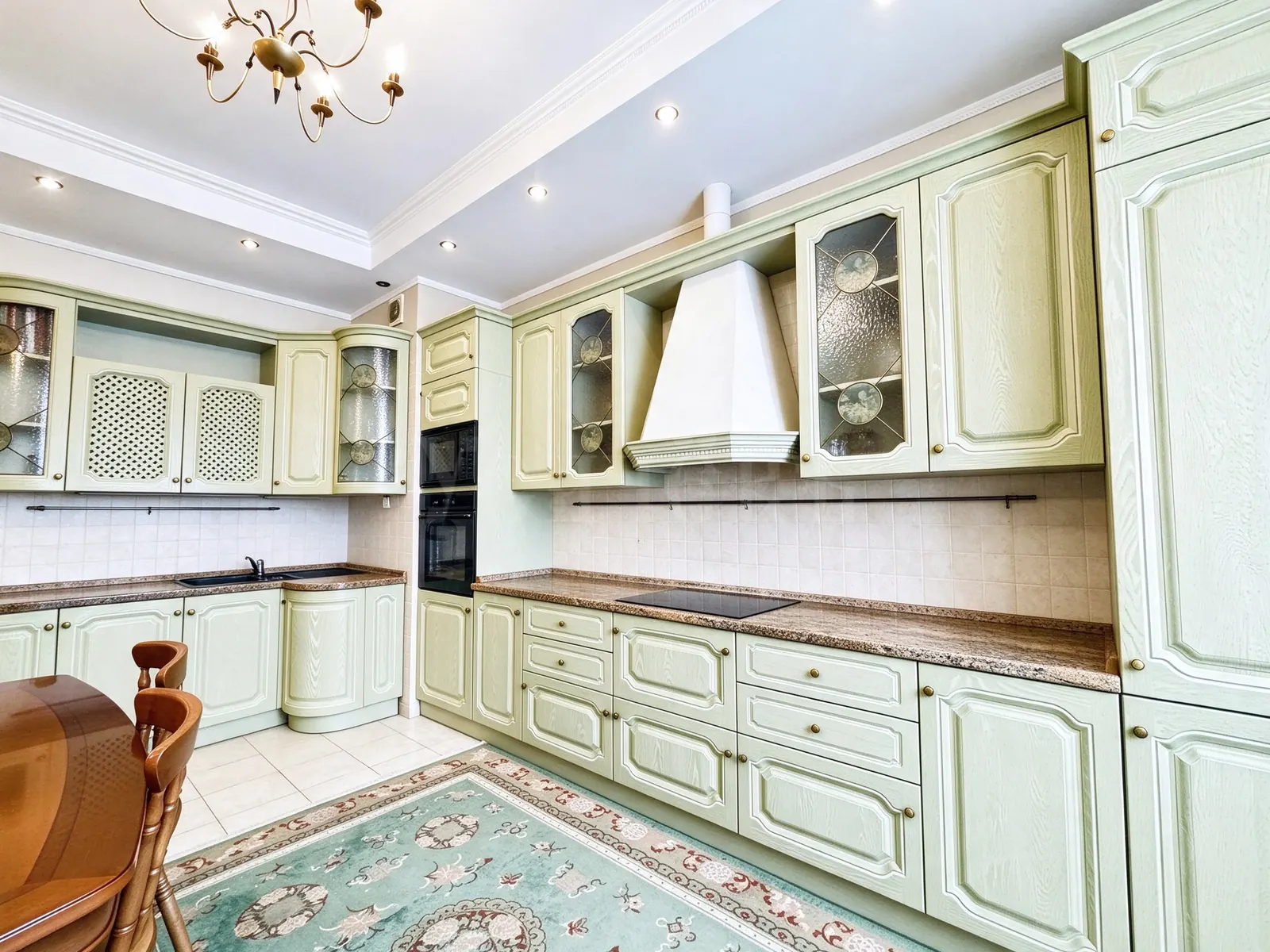 4-комнатная квартира 198,8 м² в ЖК «Солнечный берег»