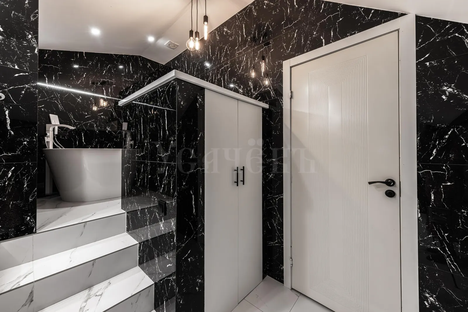 4-комнатная квартира 245,4 м² в районе Хамовники