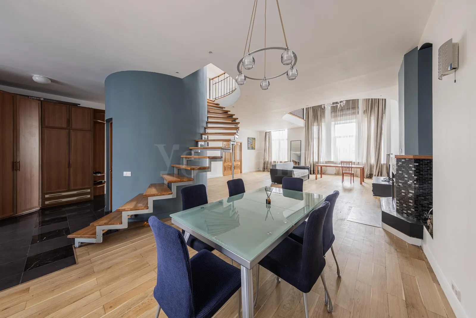 4-комнатная квартира 245,4 м² в районе Хамовники