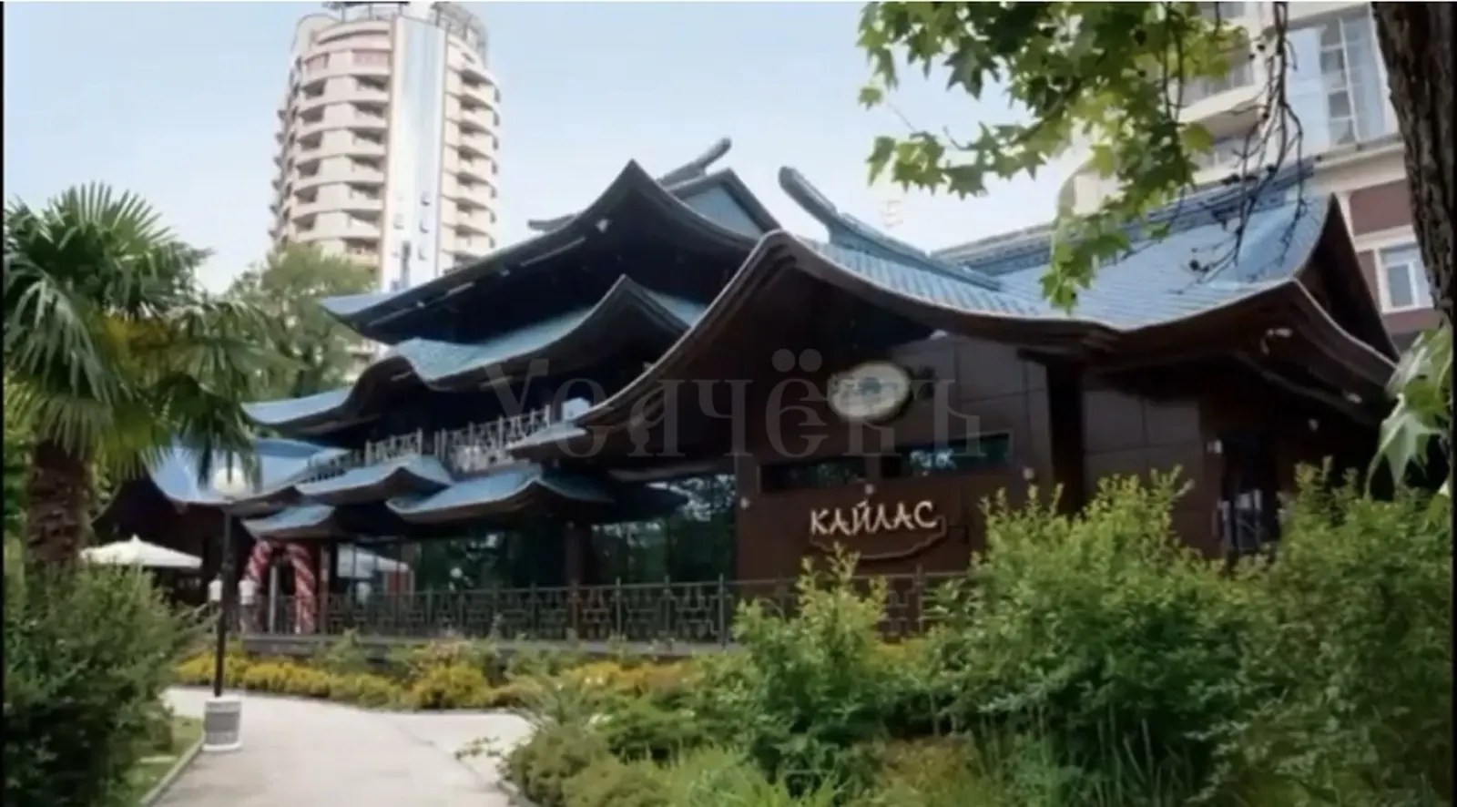 Коммерческое помещение 1 079,6 м²