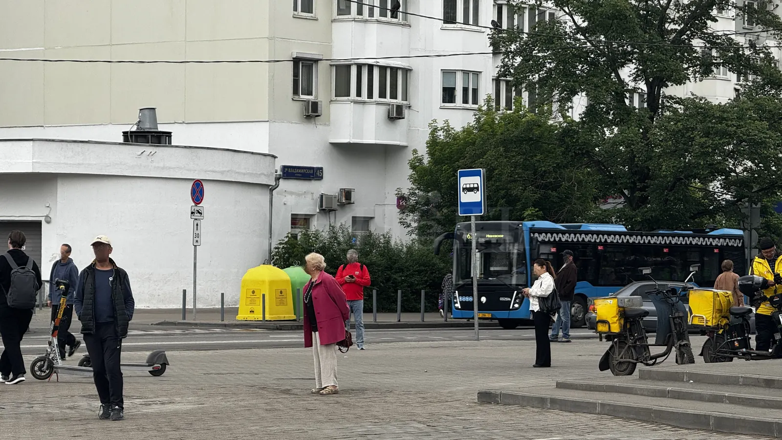 Коммерческое помещение 359 м²