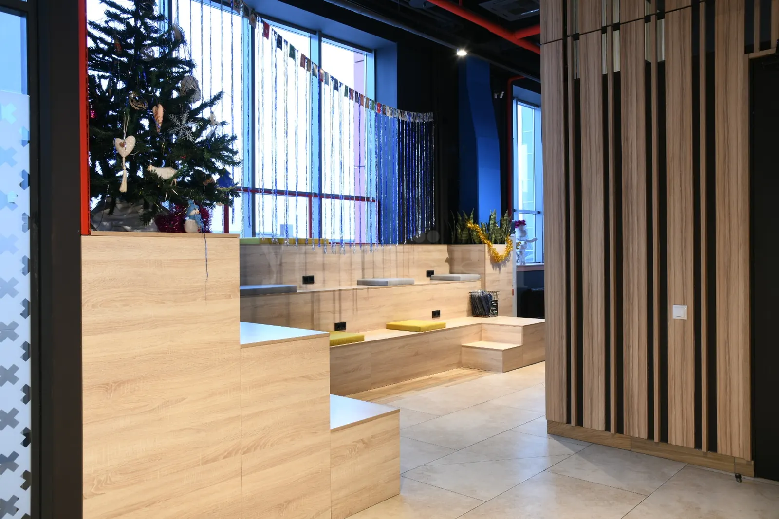 Коммерческое помещение 612 м² в районе Москва