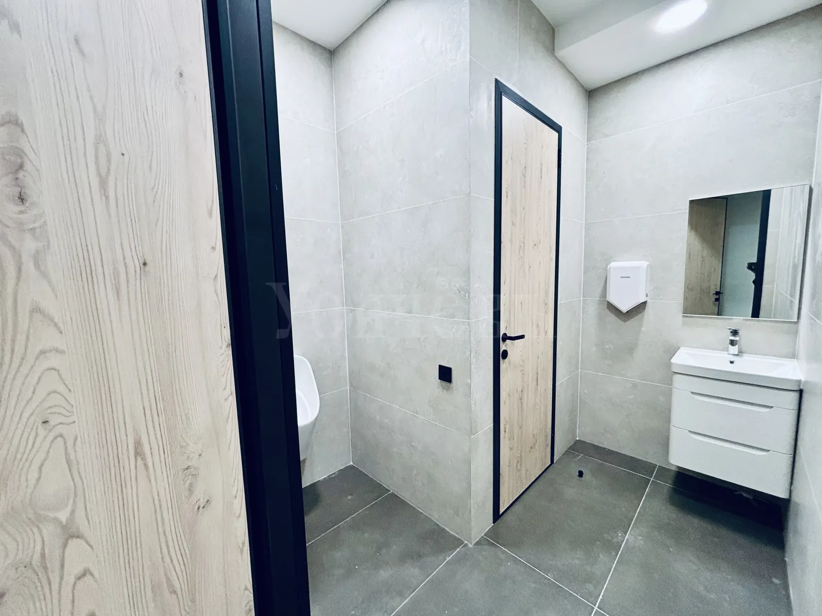 Коммерческое помещение 339,7 м² в ЖК «I-City»