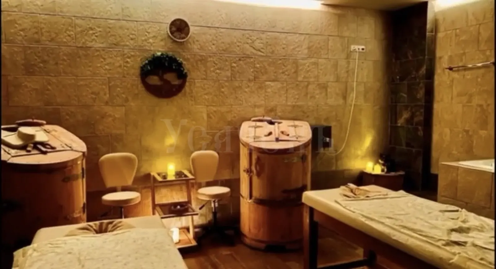 Коммерческое помещение 1 079,6 м²