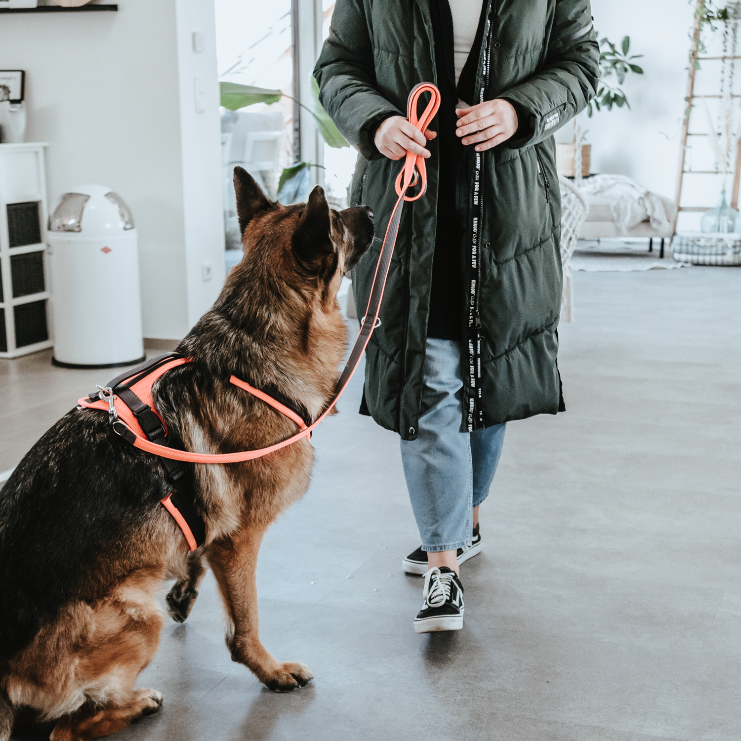 Hunter шлейка для собак Safety Maldon M-L (57-98 / 60-91 / 2,5 см) с ручкой, нейлон, оранжевый/серый СКИДКА 50%