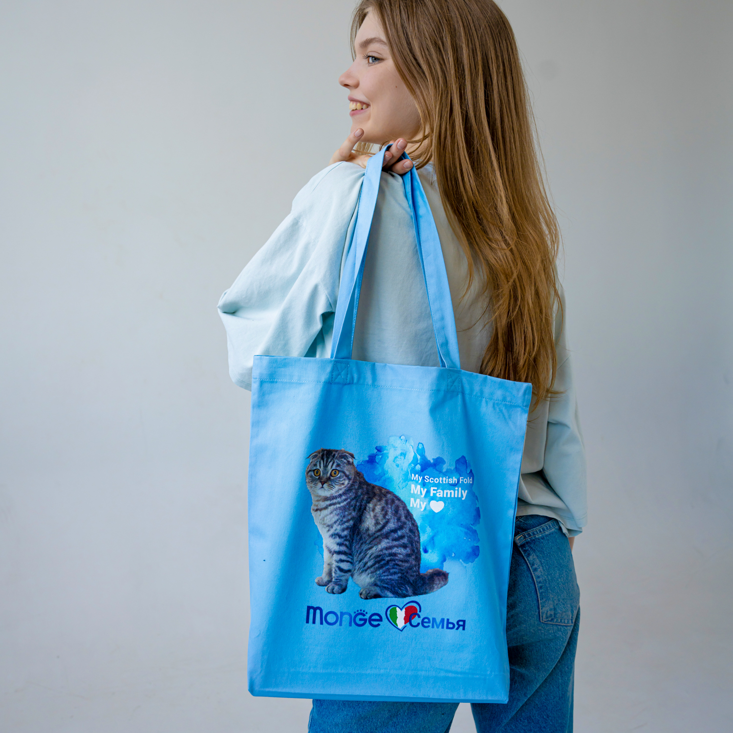 Monge Gift Shop collection 2023 шоппер Шотландская полосатая кошка