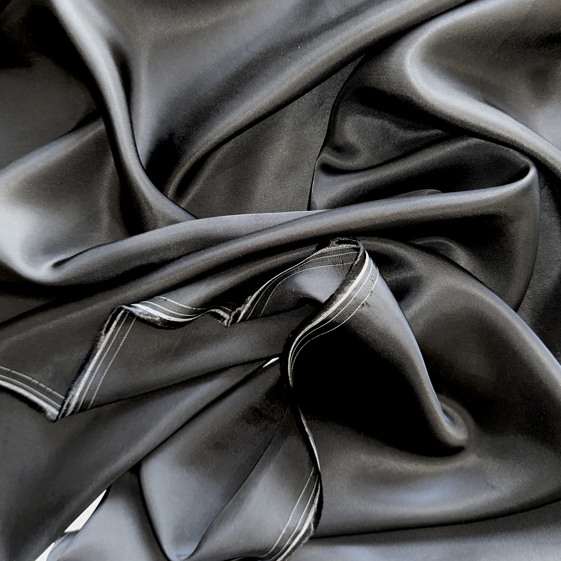 Вискоза, черный