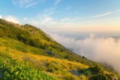 Облака по дороге на гору Ловчен
