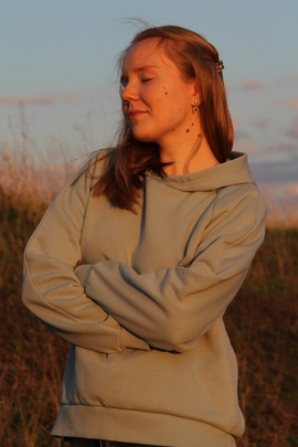 
                             
                                Худи Лилас.
                                Обложка отзыва пользователя Ольга Бажина
                             
                        