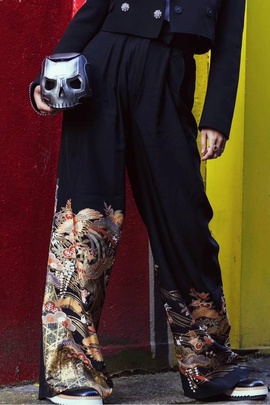 
                             
                                Daphna Trousers.
                                Обложка отзыва пользователя Yue Dressmaking
                             
                        