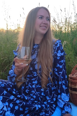 
                             
                                Платье Вики.
                                Обложка отзыва пользователя Пользователь 58566
                             
                        