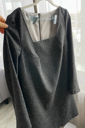 Хорошее простое платье