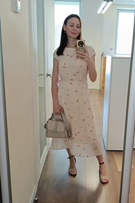 
                             
                                Платье Леони.
                                Обложка отзыва пользователя Кристина
                             
                        