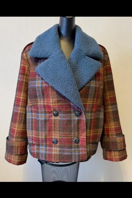 
                             
                                Холланд бушлат.
                                Обложка отзыва пользователя Пользователь 504481
                             
                        