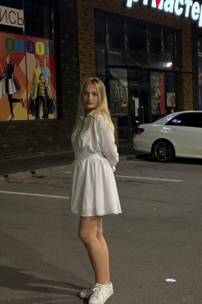 Интересное и своременное платье