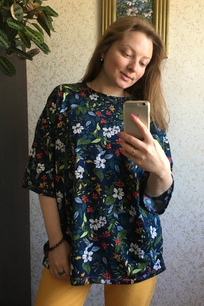 Футболка в цветочек