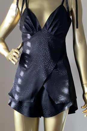 Второй топ по выкройке Мира