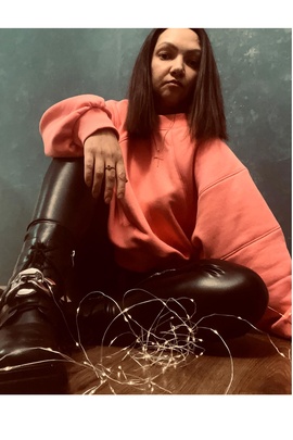 
                             
                                Нуала свитшот.
                                Обложка отзыва пользователя Пользователь 211893
                             
                        