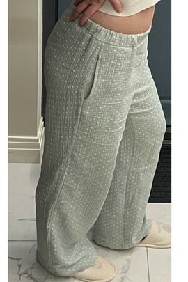 
                             
                                Брюки Рута.
                                Обложка отзыва пользователя Пользователь 264096
                             
                        